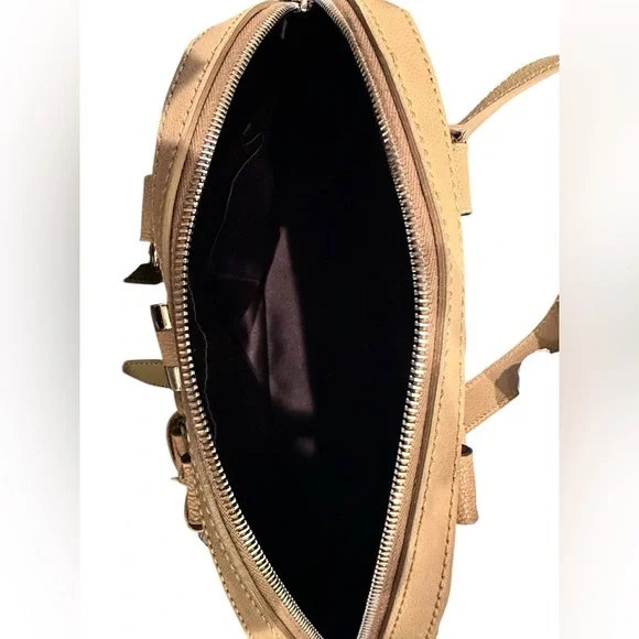 Authentic YVES SAINT LAURENT Muse Leather Shoulder Tote Bag - Picture 10 of 12